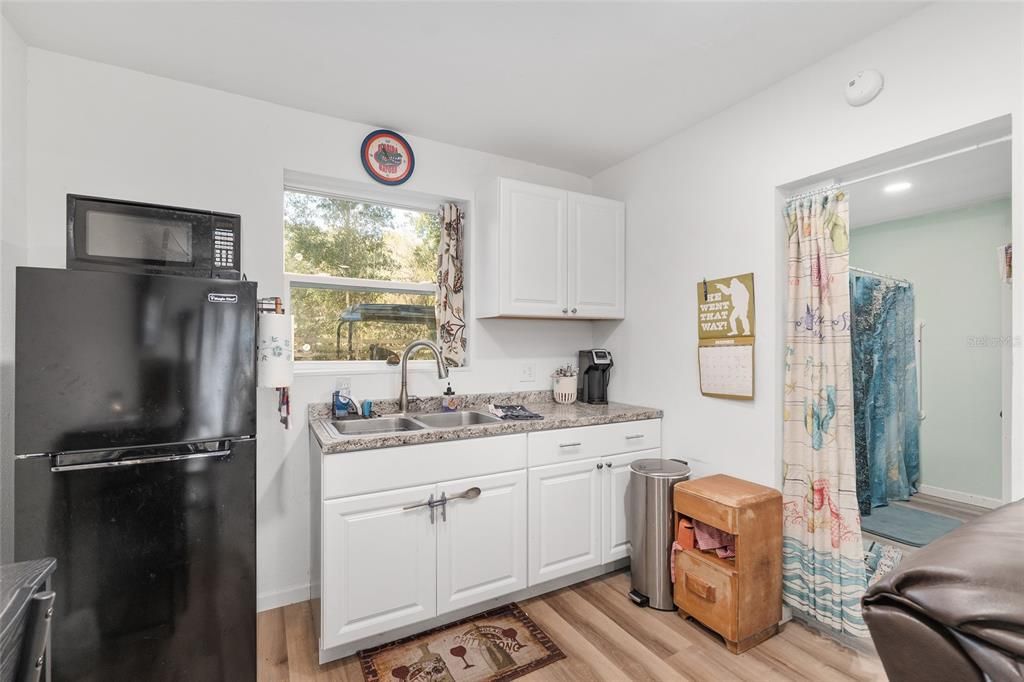 待售: $310,000 (3 贝兹, 2 浴室, 1330 平方英尺)