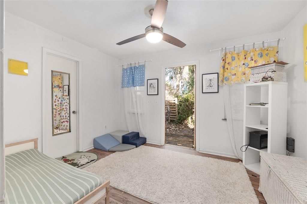 待售: $310,000 (3 贝兹, 2 浴室, 1330 平方英尺)