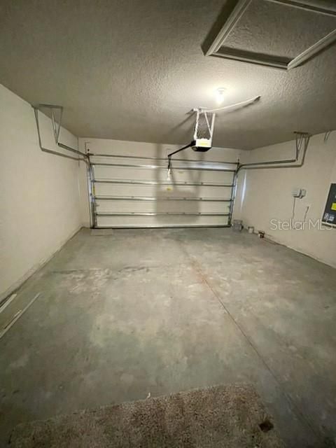 For Rent: $2,145 (4 beds, 2 baths, 1682 Square Feet)