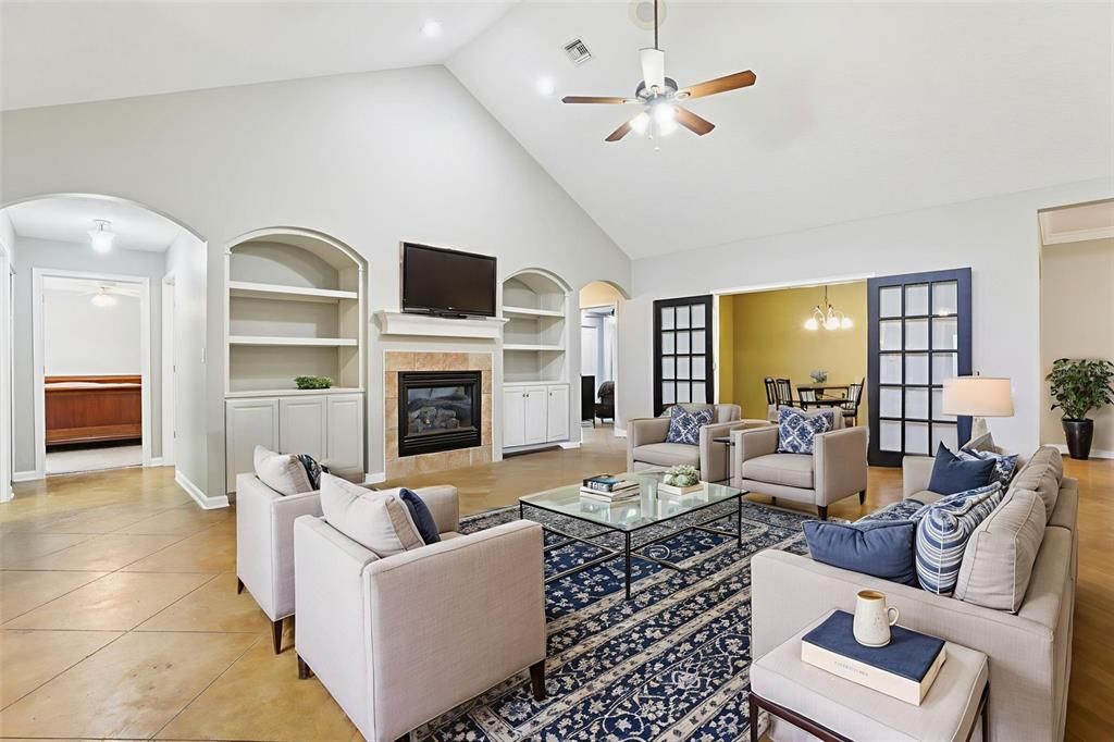 На продажу: $1,599,000 (5 спален, 4 ванн, 3824 Квадратных фут)