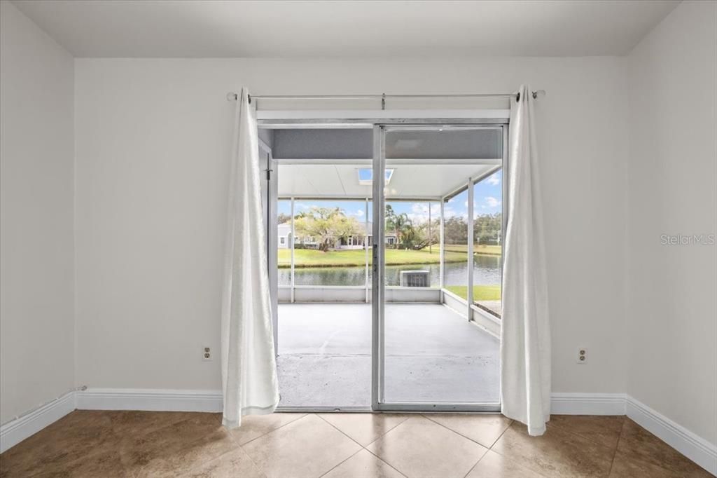 En Venta: $339,900 (2 camas, 2 baños, 939 Pies cuadrados)