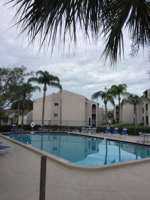 出租: $1,395 (2 贝兹, 1 浴室, 900 平方英尺)