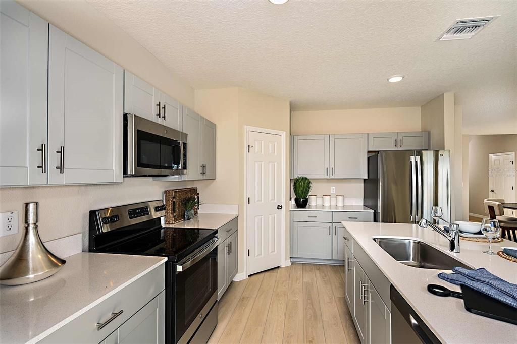 For Sale: $415,840 (5 beds, 3 baths, 2470 Square Feet)