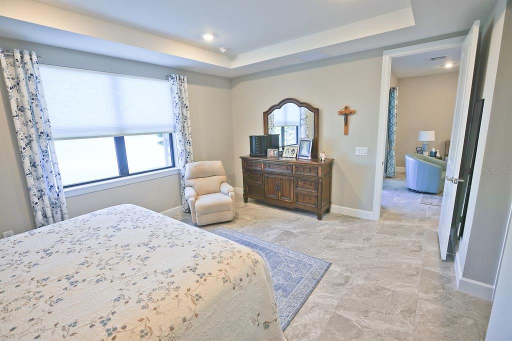 Active With Contract: $489,000 (2 beds, 2 baths, 1584 Square Feet)