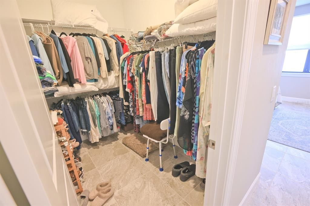 Active With Contract: $489,000 (2 beds, 2 baths, 1584 Square Feet)