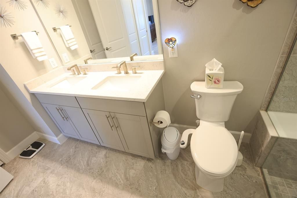 Active With Contract: $489,000 (2 beds, 2 baths, 1584 Square Feet)