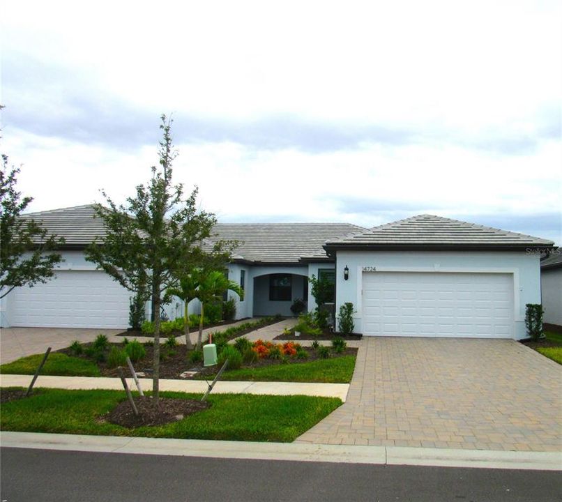 For Sale: $489,000 (2 beds, 2 baths, 1584 Square Feet)