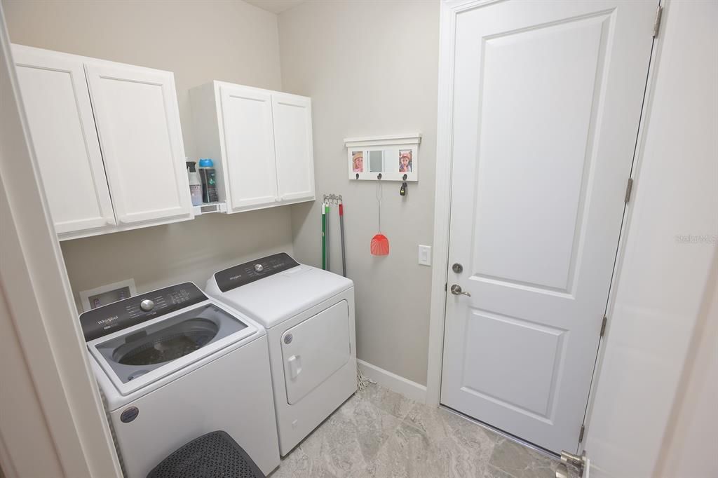 Active With Contract: $489,000 (2 beds, 2 baths, 1584 Square Feet)