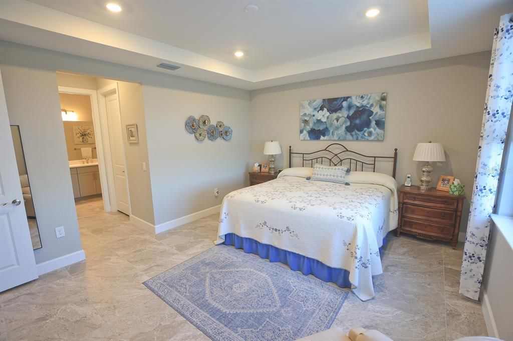 Active With Contract: $489,000 (2 beds, 2 baths, 1584 Square Feet)