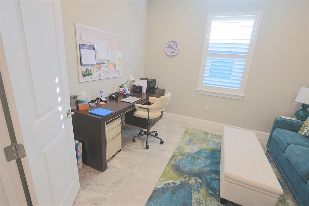 Active With Contract: $489,000 (2 beds, 2 baths, 1584 Square Feet)