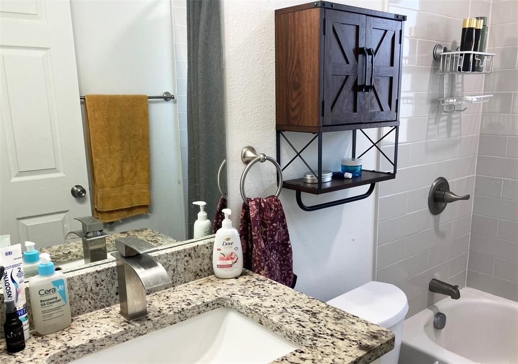 For Rent: $3,500 (3 beds, 2 baths, 1880 Square Feet)