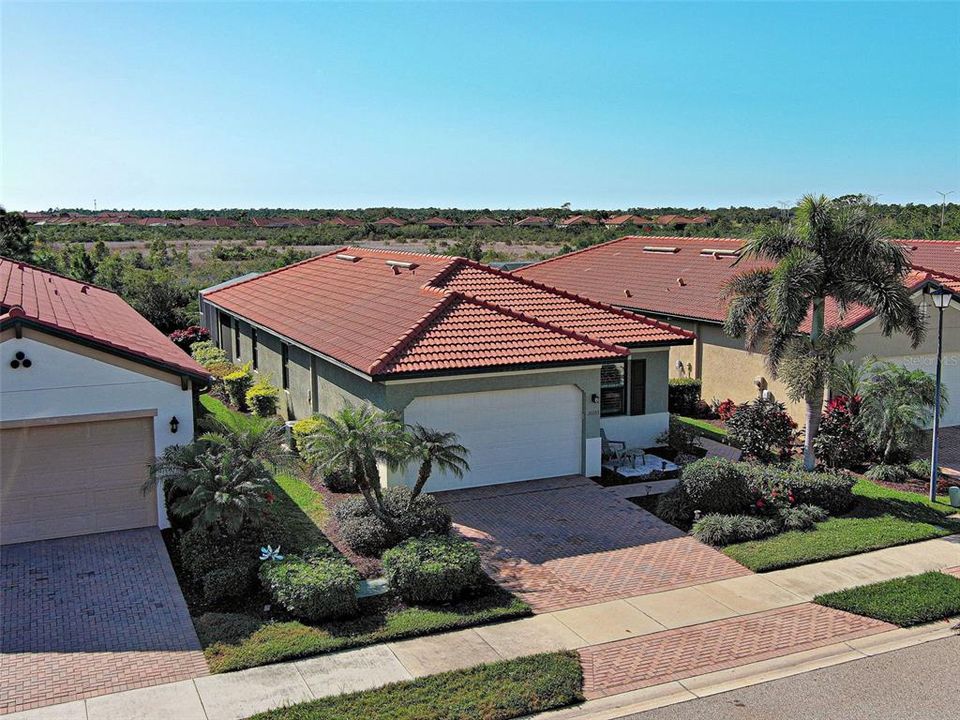 待售: $585,000 (2 贝兹, 2 浴室, 1581 平方英尺)