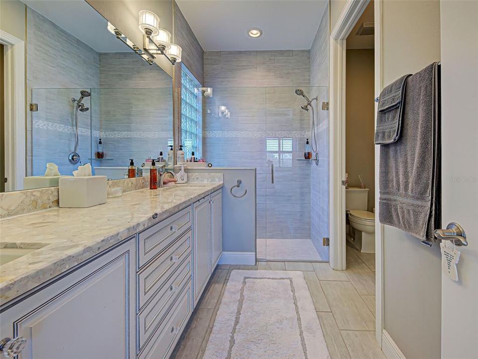 待售: $585,000 (2 贝兹, 2 浴室, 1581 平方英尺)