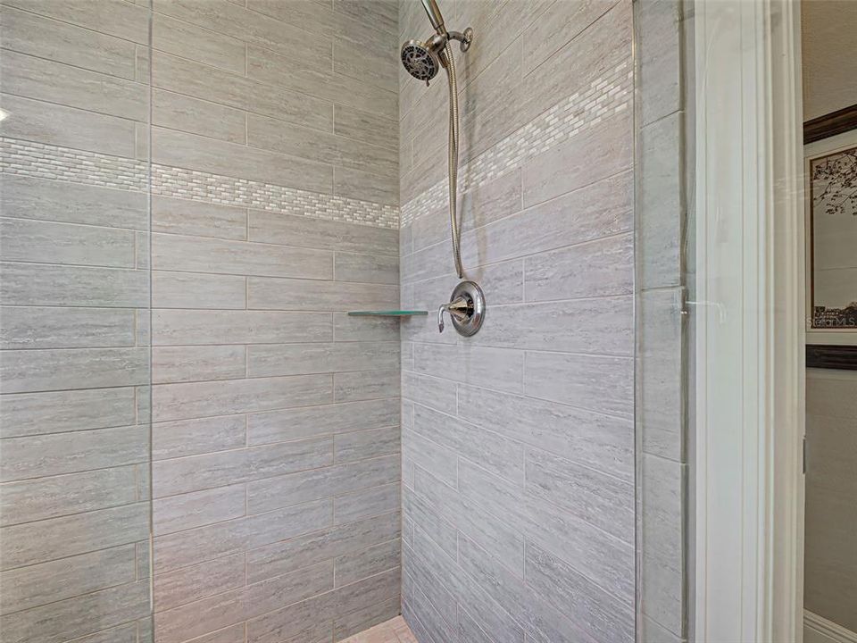 待售: $585,000 (2 贝兹, 2 浴室, 1581 平方英尺)