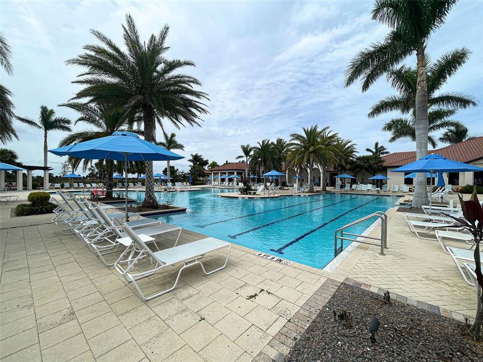 待售: $585,000 (2 贝兹, 2 浴室, 1581 平方英尺)