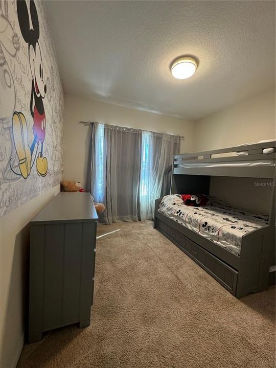 For Rent: $3,200 (4 beds, 2 baths, 1915 Square Feet)