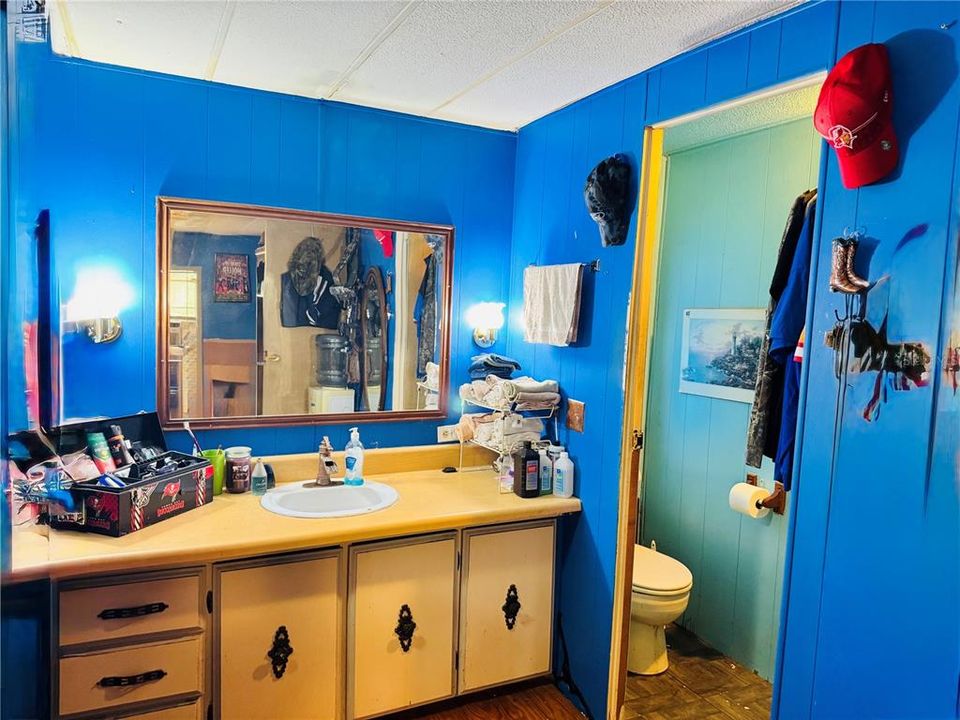 For Sale: $100,000 (3 beds, 2 baths, 1344 Square Feet)