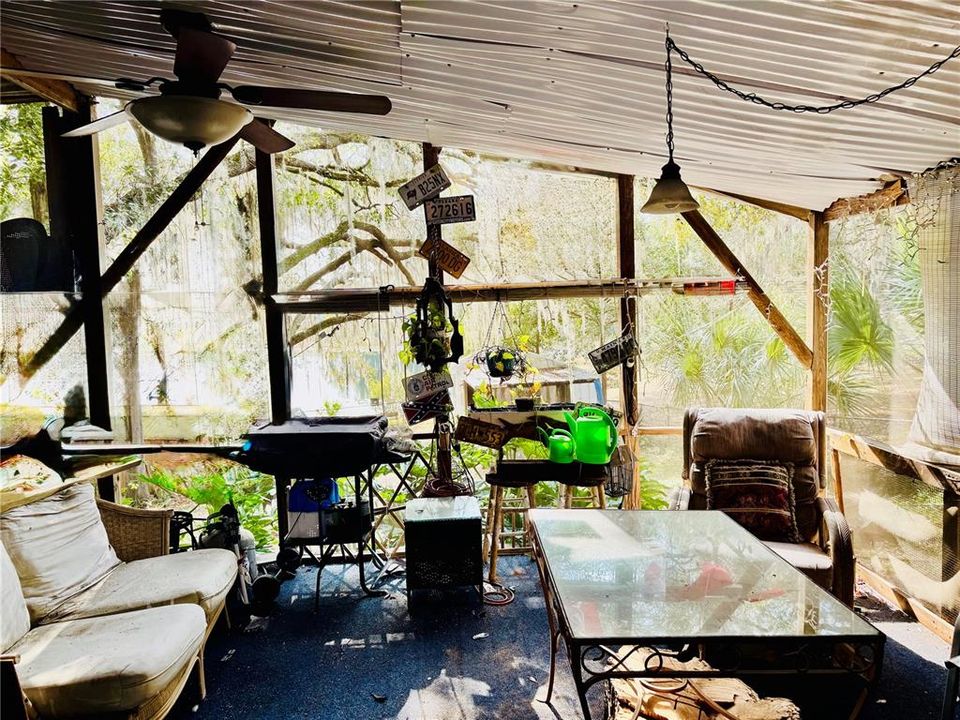 For Sale: $100,000 (3 beds, 2 baths, 1344 Square Feet)