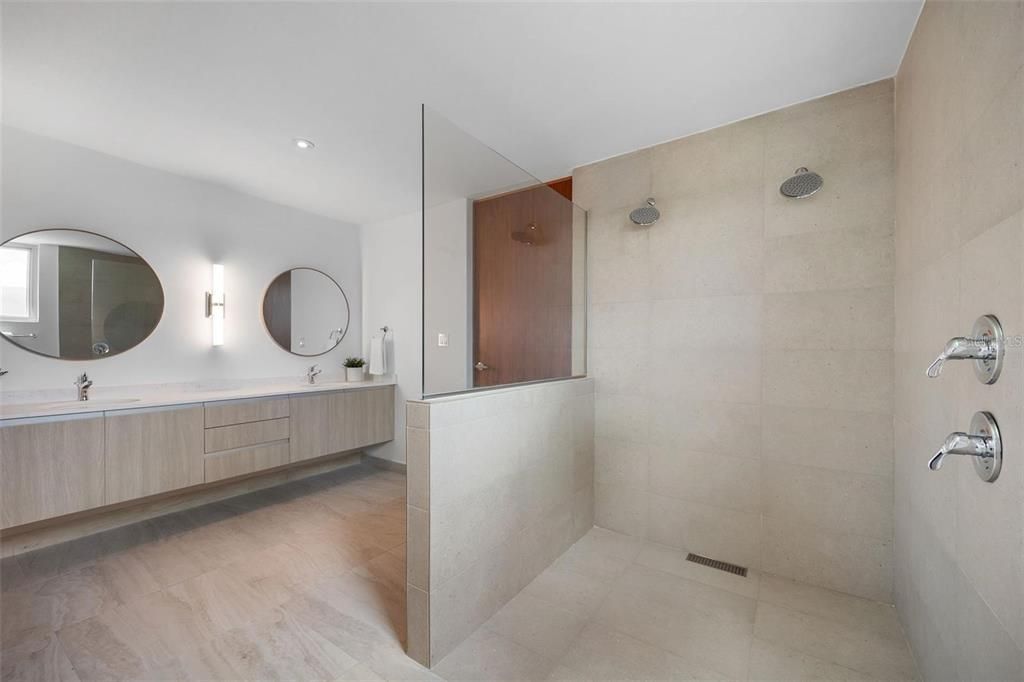 For Rent: $8,750 (4 beds, 4 baths, 3400 Square Feet)