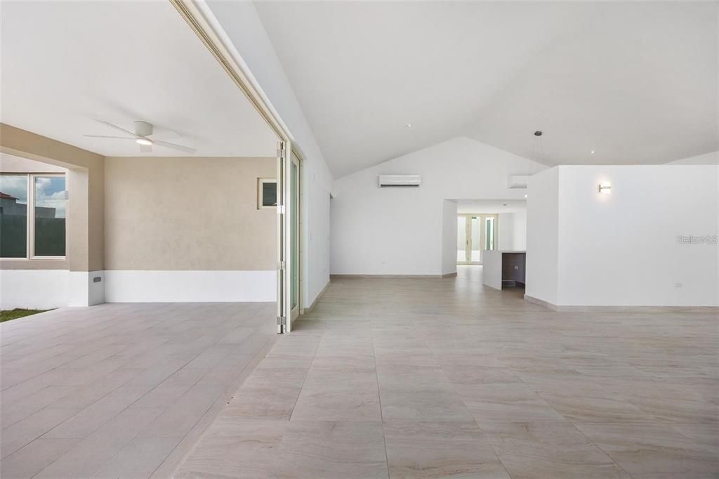 For Rent: $8,750 (4 beds, 4 baths, 3400 Square Feet)