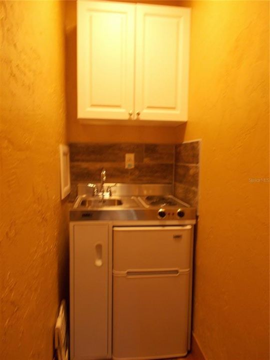 待售: $155,000 (2 贝兹, 2 浴室, 1123 平方英尺)