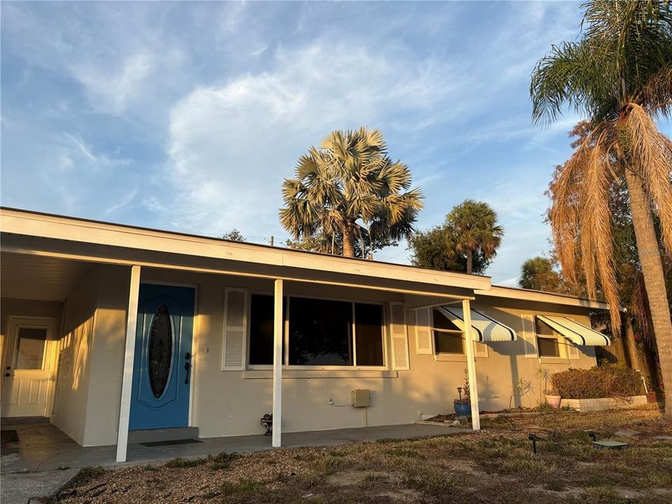 For Sale: $265,000 (2 beds, 1 baths, 1494 Square Feet)