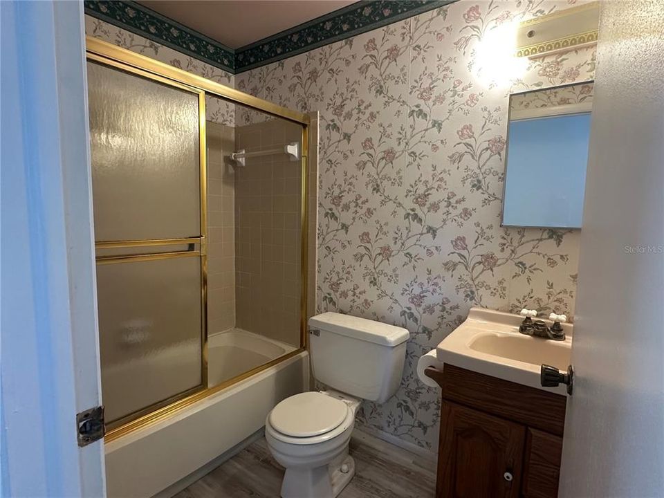 В аренду: $1,300 (2 спален, 2 ванн, 998 Квадратных фут)