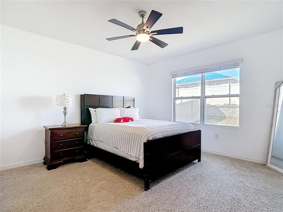 For Sale: $300,000 (3 beds, 2 baths, 1725 Square Feet)
