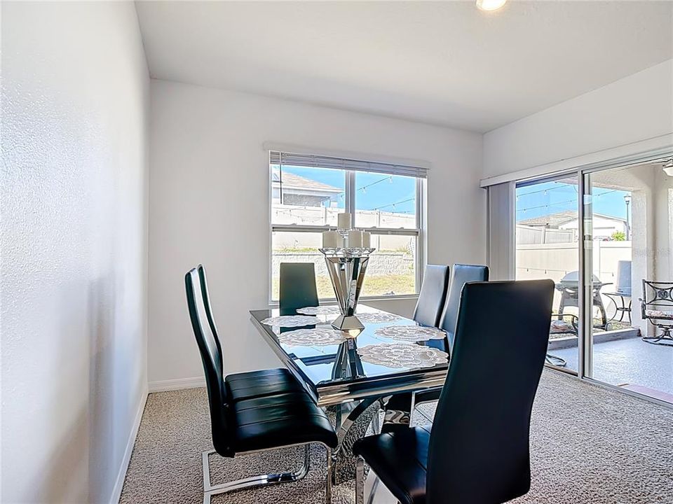 For Sale: $300,000 (3 beds, 2 baths, 1725 Square Feet)