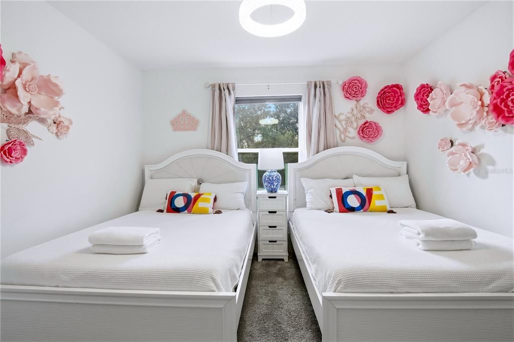 For Sale: $468,000 (4 beds, 3 baths, 1902 Square Feet)