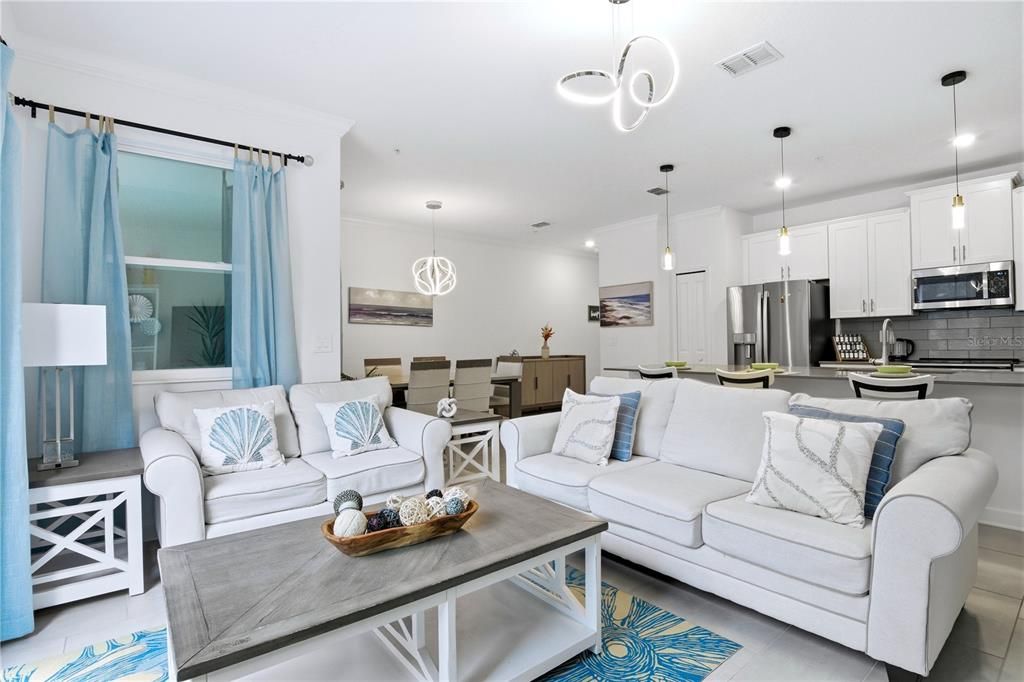 For Sale: $468,000 (4 beds, 3 baths, 1902 Square Feet)