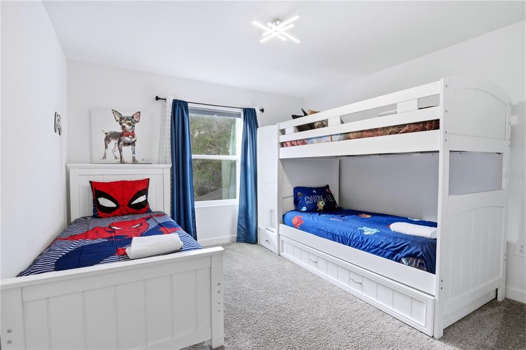 For Sale: $468,000 (4 beds, 3 baths, 1902 Square Feet)