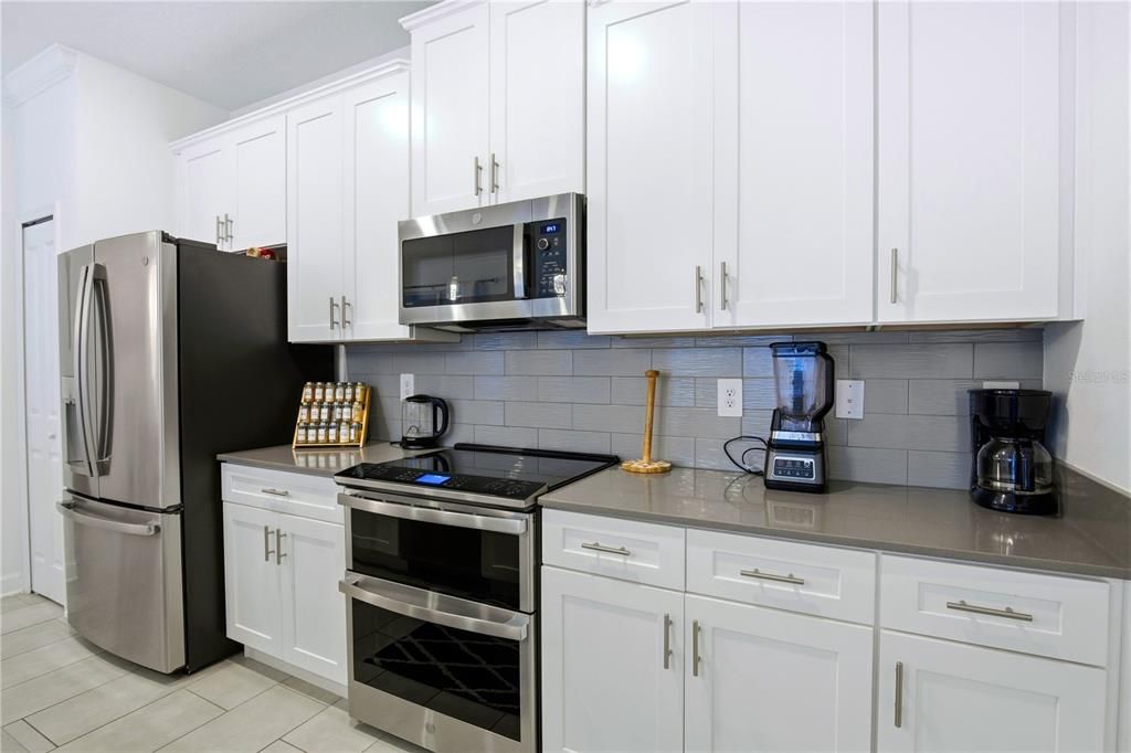 For Sale: $468,000 (4 beds, 3 baths, 1902 Square Feet)