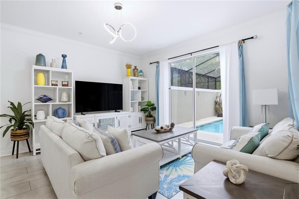 For Sale: $468,000 (4 beds, 3 baths, 1902 Square Feet)