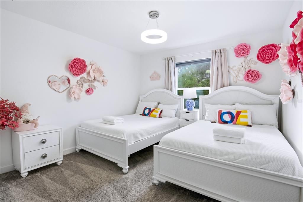 For Sale: $468,000 (4 beds, 3 baths, 1902 Square Feet)