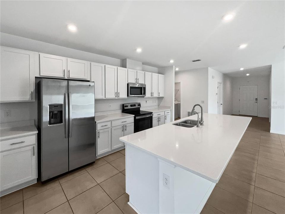 For Sale: $363,000 (4 beds, 3 baths, 2031 Square Feet)