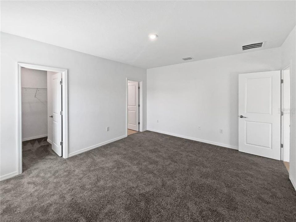 For Sale: $363,000 (4 beds, 3 baths, 2031 Square Feet)