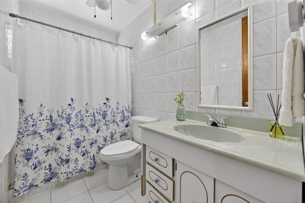 En Venta: $310,000 (3 camas, 2 baños, 1321 Pies cuadrados)