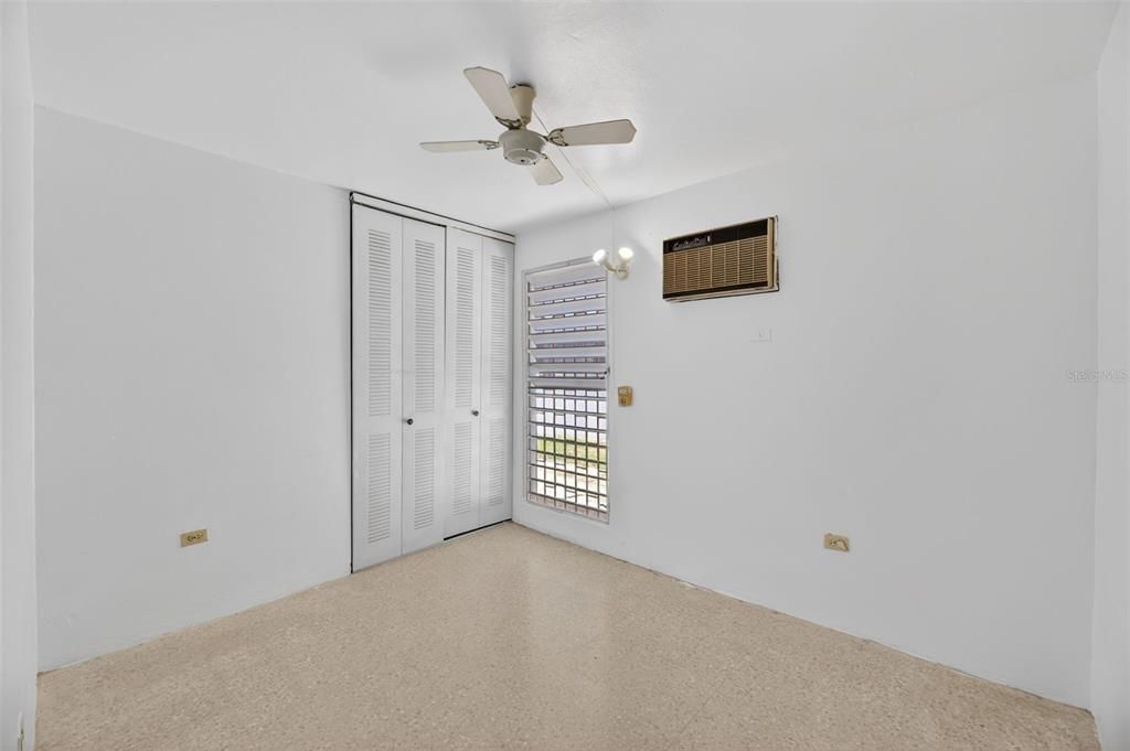 En Venta: $310,000 (3 camas, 2 baños, 1321 Pies cuadrados)