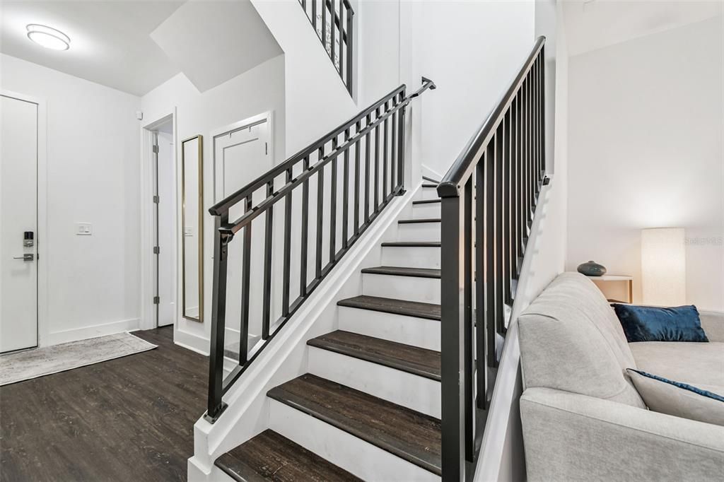 For Sale: $440,000 (4 beds, 3 baths, 2109 Square Feet)