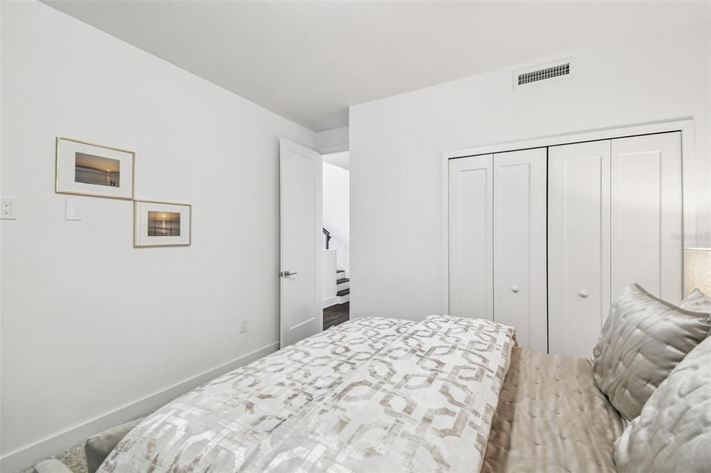 For Sale: $440,000 (4 beds, 3 baths, 2109 Square Feet)