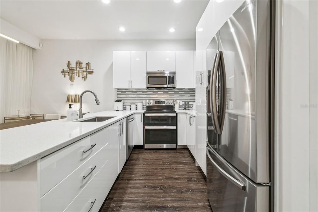 For Sale: $440,000 (4 beds, 3 baths, 2109 Square Feet)