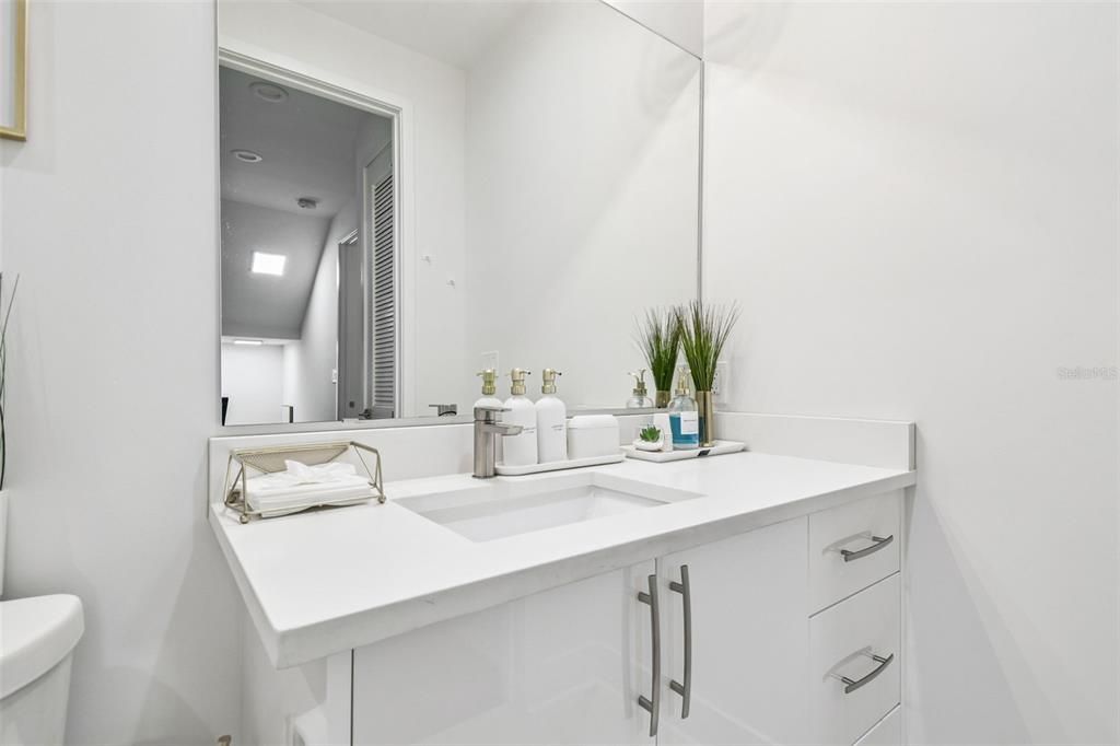 For Sale: $440,000 (4 beds, 3 baths, 2109 Square Feet)