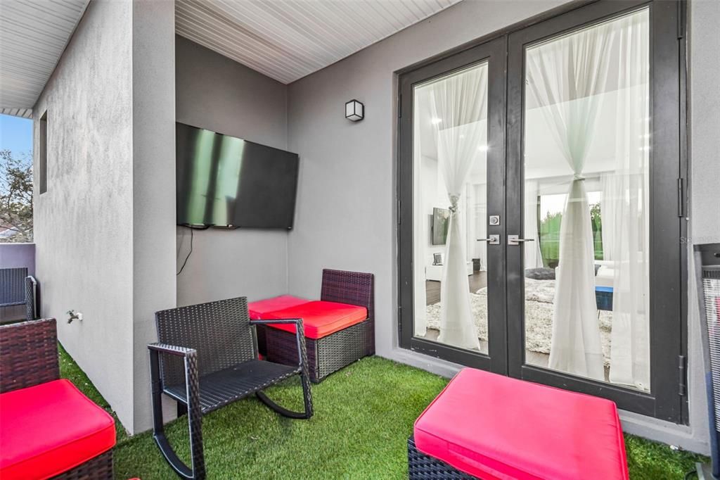 For Sale: $440,000 (4 beds, 3 baths, 2109 Square Feet)