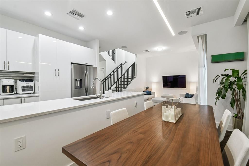 For Sale: $440,000 (4 beds, 3 baths, 2109 Square Feet)