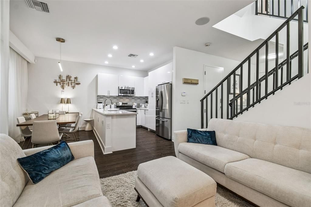 For Sale: $440,000 (4 beds, 3 baths, 2109 Square Feet)