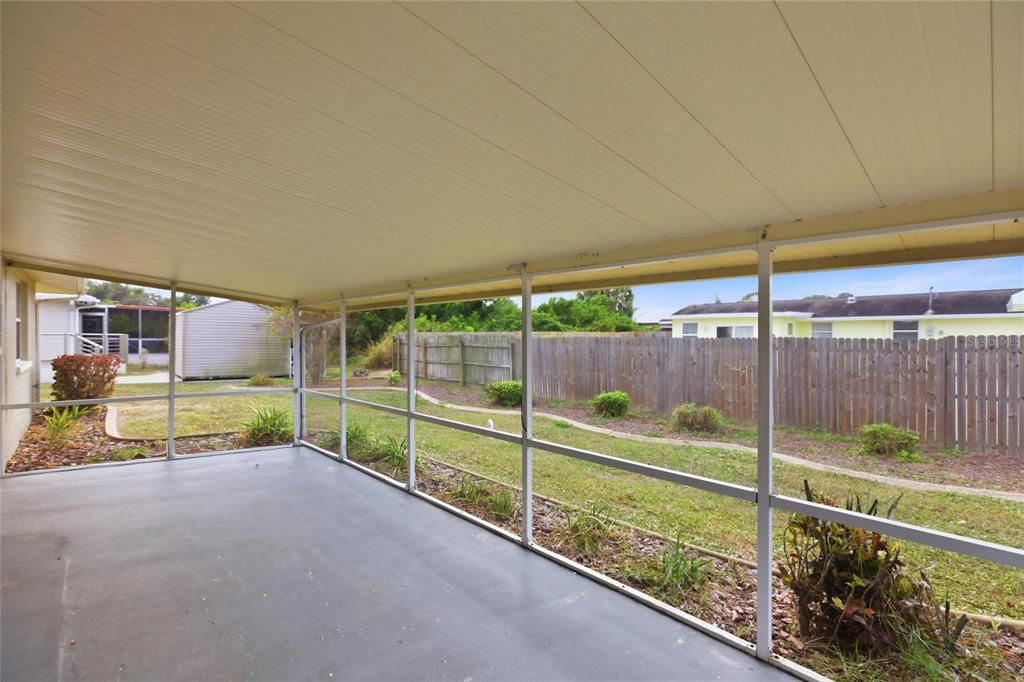 For Sale: $302,500 (3 beds, 2 baths, 1421 Square Feet)