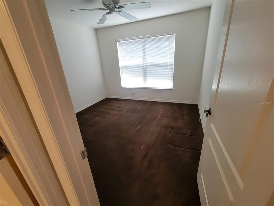 For Sale: $365,000 (2 beds, 2 baths, 1918 Square Feet)