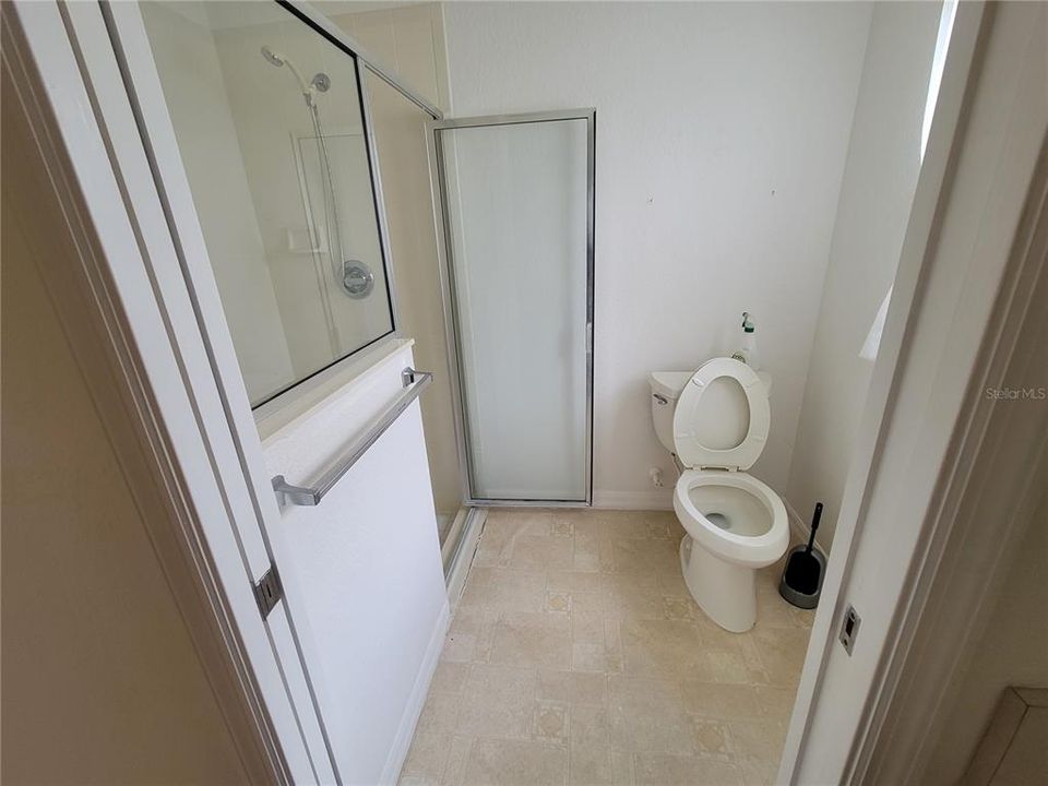 For Sale: $365,000 (2 beds, 2 baths, 1918 Square Feet)