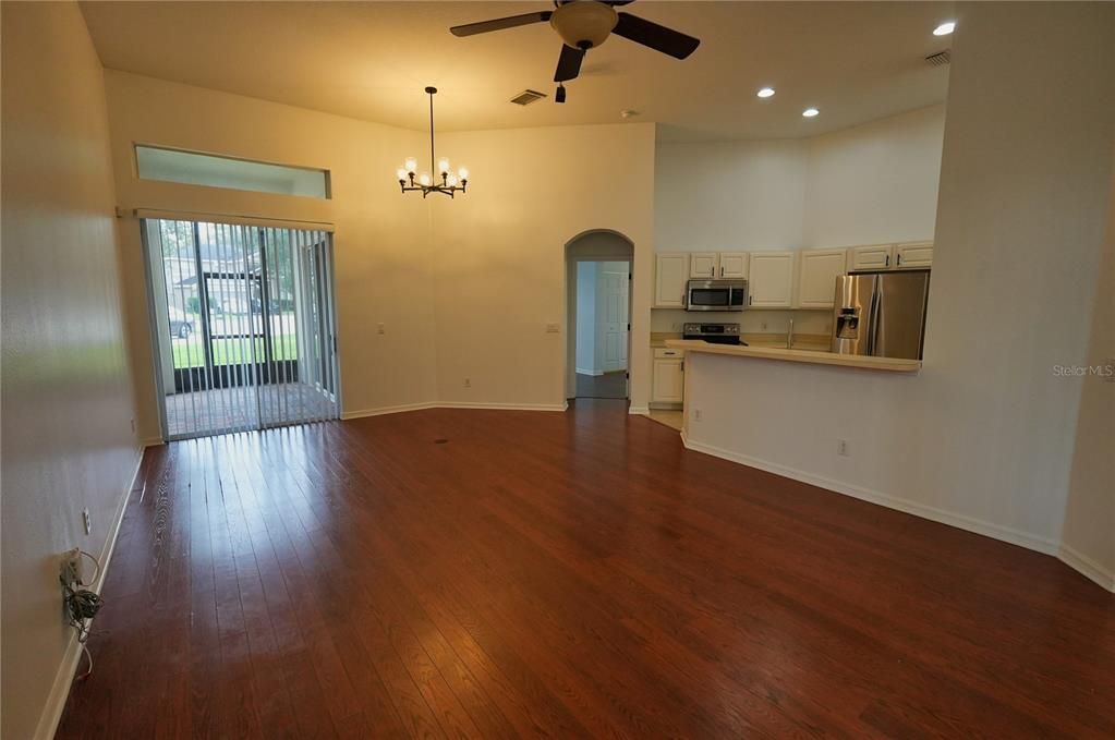 For Sale: $490,000 (4 beds, 2 baths, 1941 Square Feet)